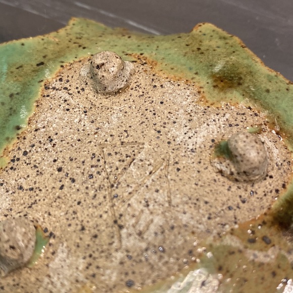 Hand made potter leaves - Picture 5 of 5